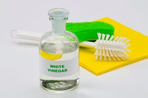 4 Handy Ways Vinegar Can Help You Around The House