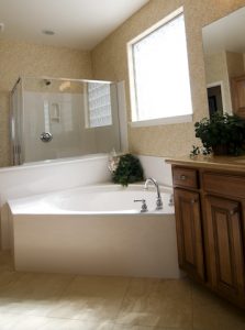 Don’t Let Mold and Mildew Ruin Your Bathtub 