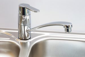 Cleaning Your Sink Faucets 